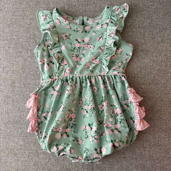 Ruffle Butts Baby Tea Roses Romper Bubble - Picture 3 of 5